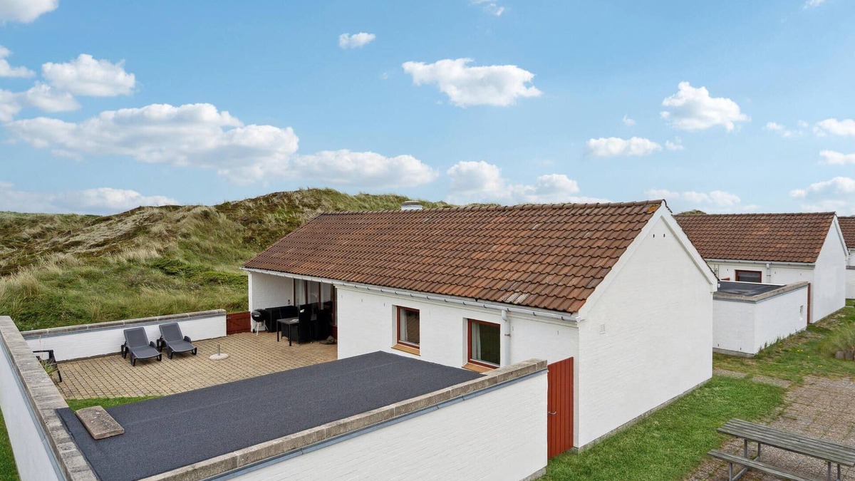 Rødhus House | Awesome home in Pandrup with kitchen