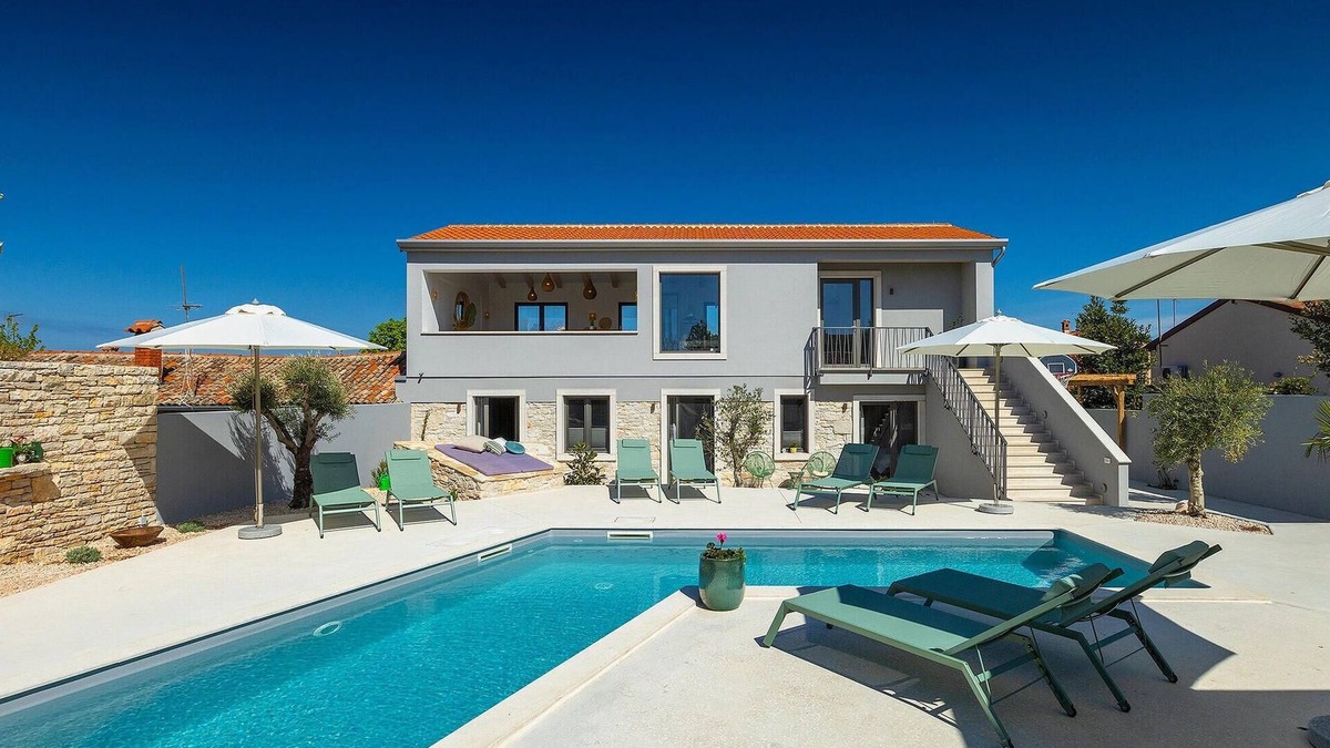 Strpacici House | Awesome home in Porec