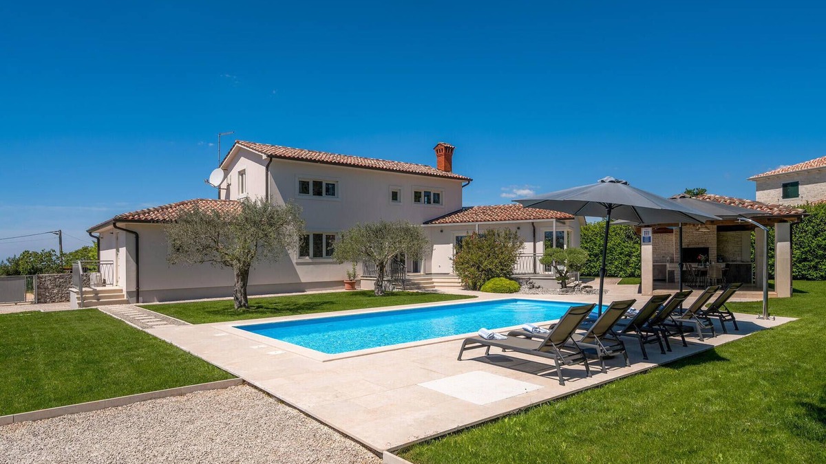 Visnjan House | Awesome home in Porec