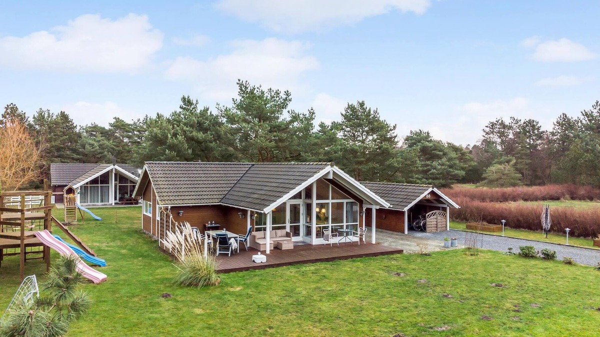 Kramnitse House | Awesome home in Rødby with sauna