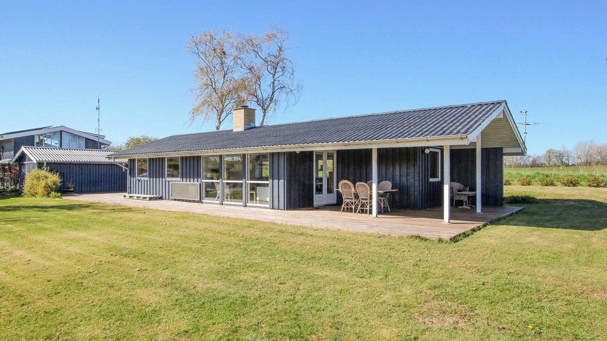 Langemark House | Awesome home in Samsø