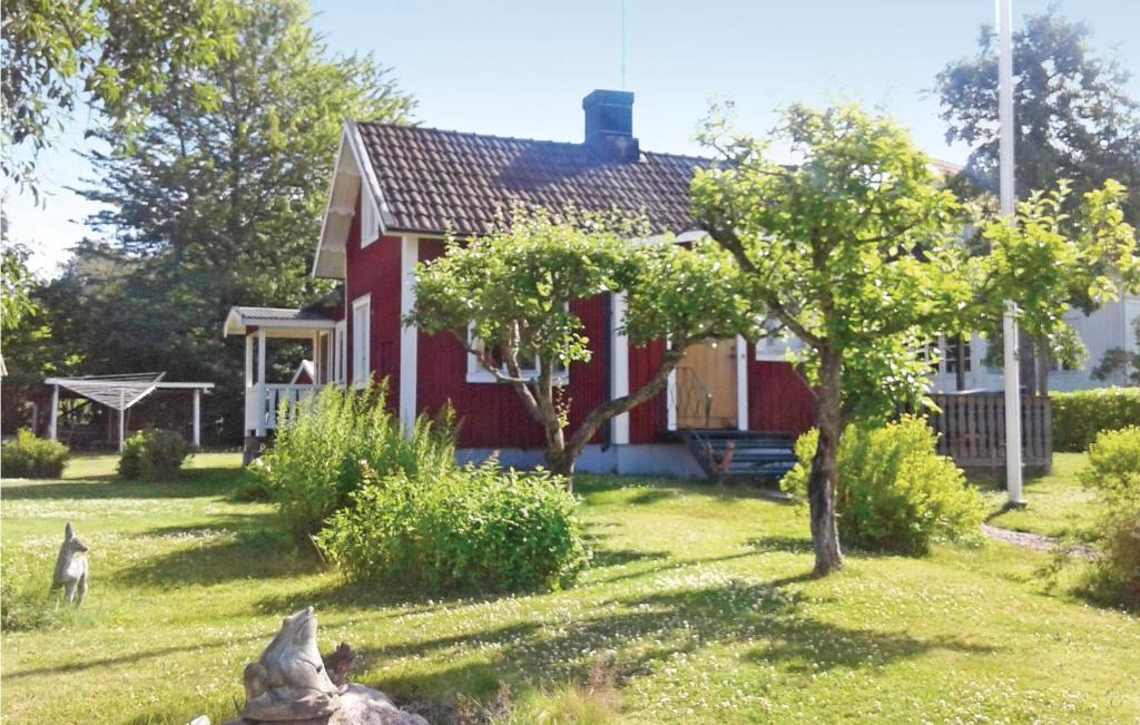 Sjotorp House | Awesome Home In Sjötorp With Wifi
