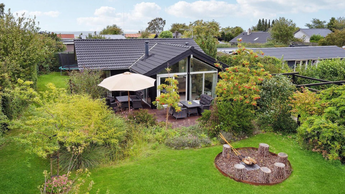 Strøby Ladeplads House | Awesome home in Strøby with WiFi