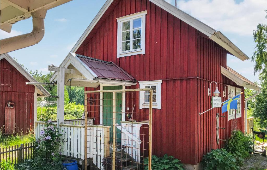 Mariestad Municipality House | Awesome Home In Torsö With Kitchen