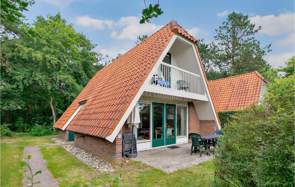 Vlagtwedde House | Awesome Home In Vlagtwedde With Kitchen