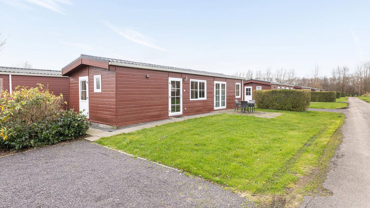Wagenborgen House | Awesome home in Wagenborgen with WiFi