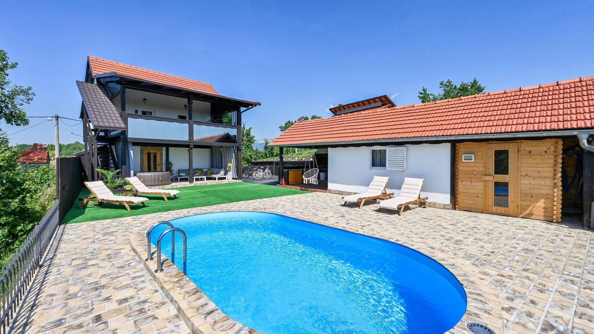 Zagreb House | Awesome home in Zagreb with sauna
