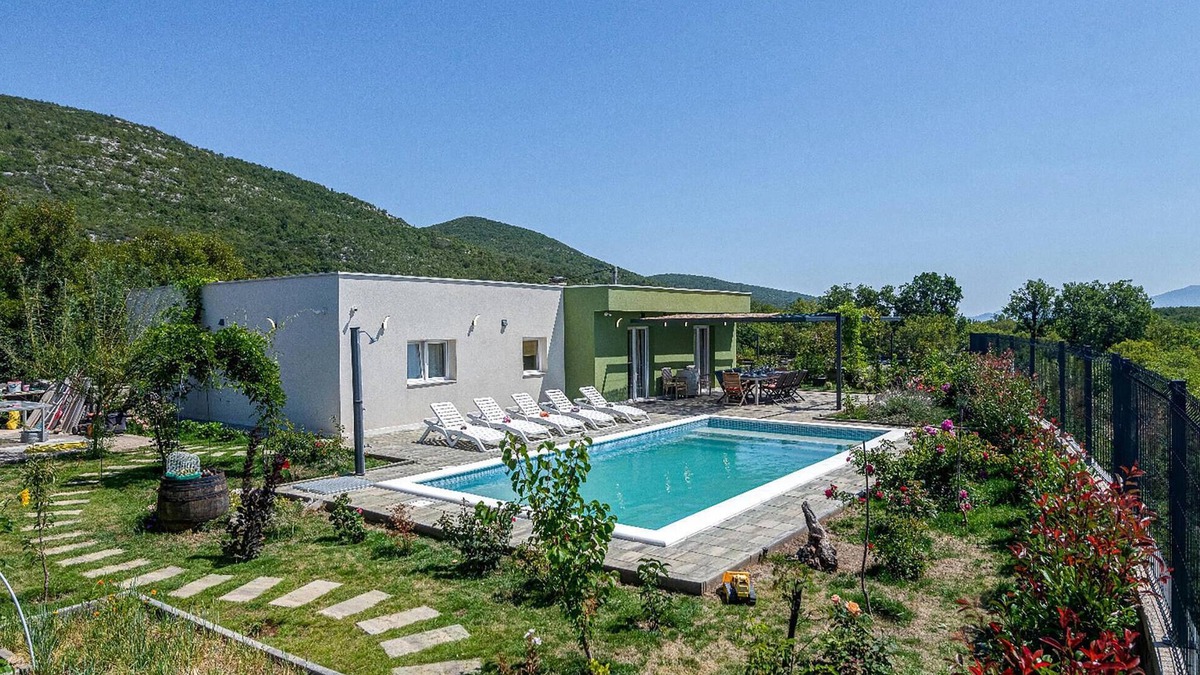 South Croatia Coast House | Awesome home in Zagvozd