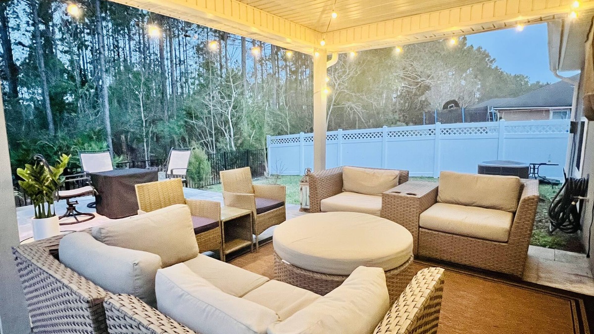 St. Johns House | *AWESOME HOME! PEACEFUL, SAFE, PERFECT LOCATION*