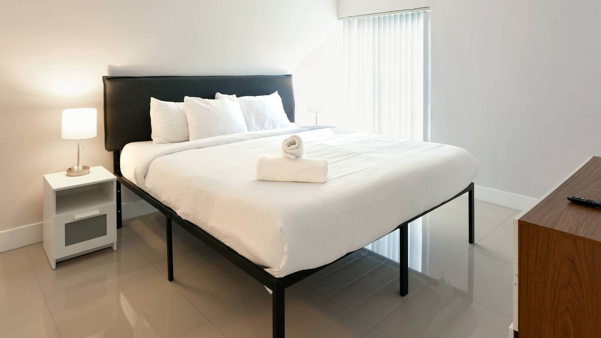 Downtown Fort Lauderdale Condo | ✨Awesome New Designer One Bedroom Apartment at Fort Lauderdale