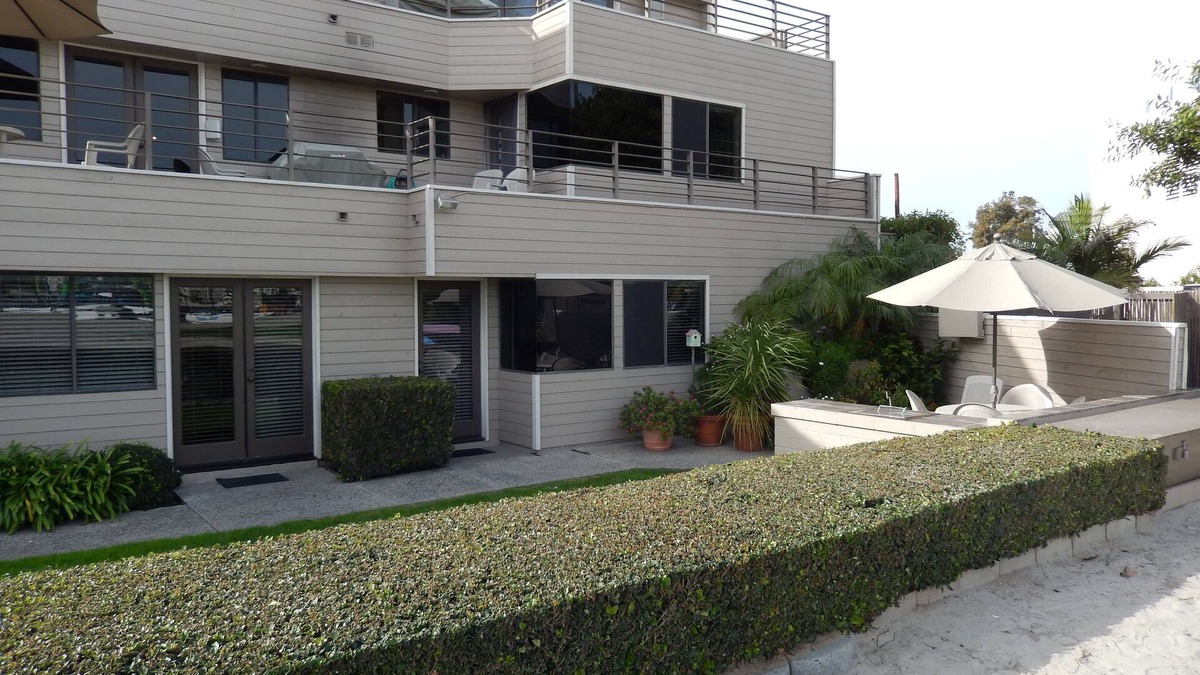 Mission Beach Condo | Awesome Waterfront Condominium