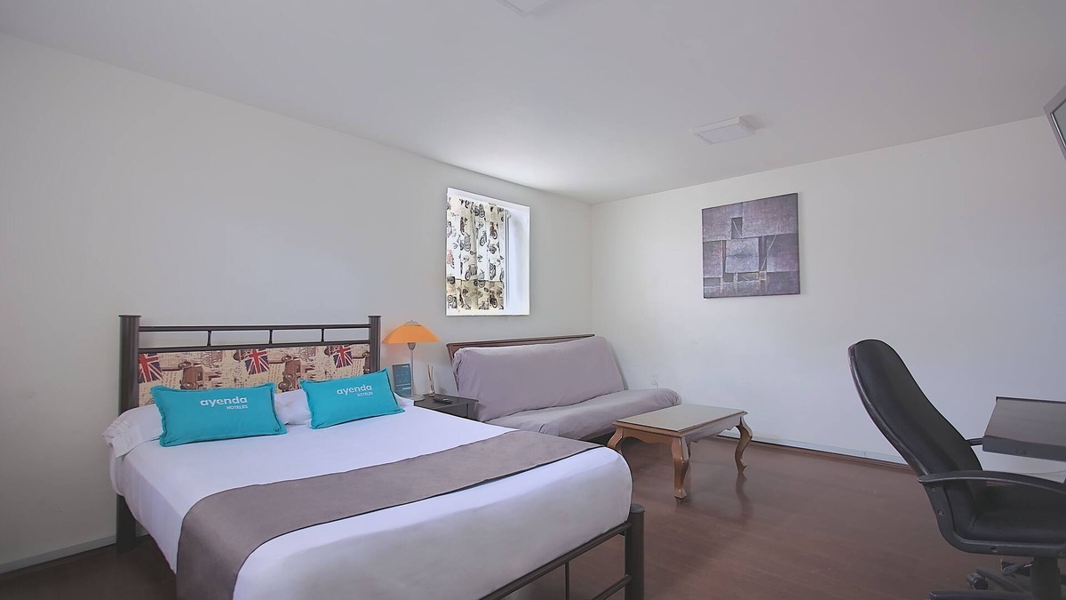 Venustiano Carranza Hotel | Ayenda Casa Miranda Airport