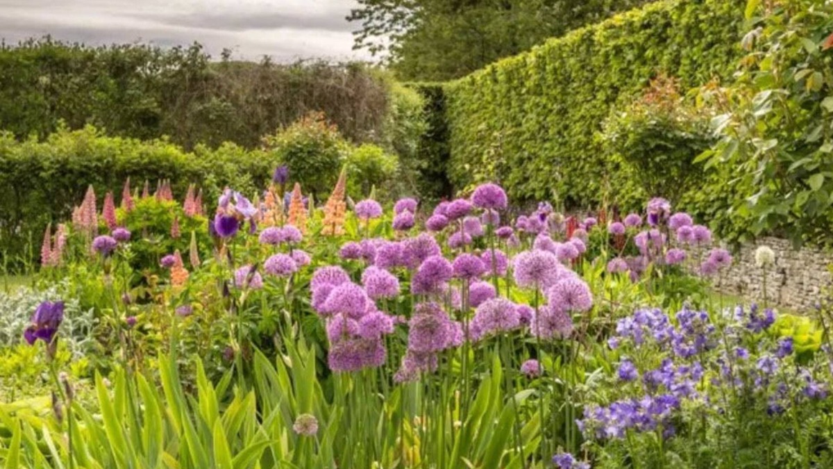 Bourton Bed & Breakfast | Aylworth Manor