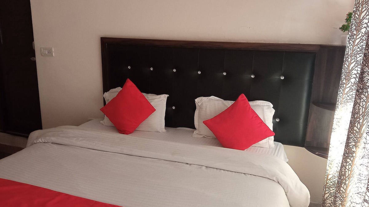 Dharamshala Hotel | Ayuskama Cottage