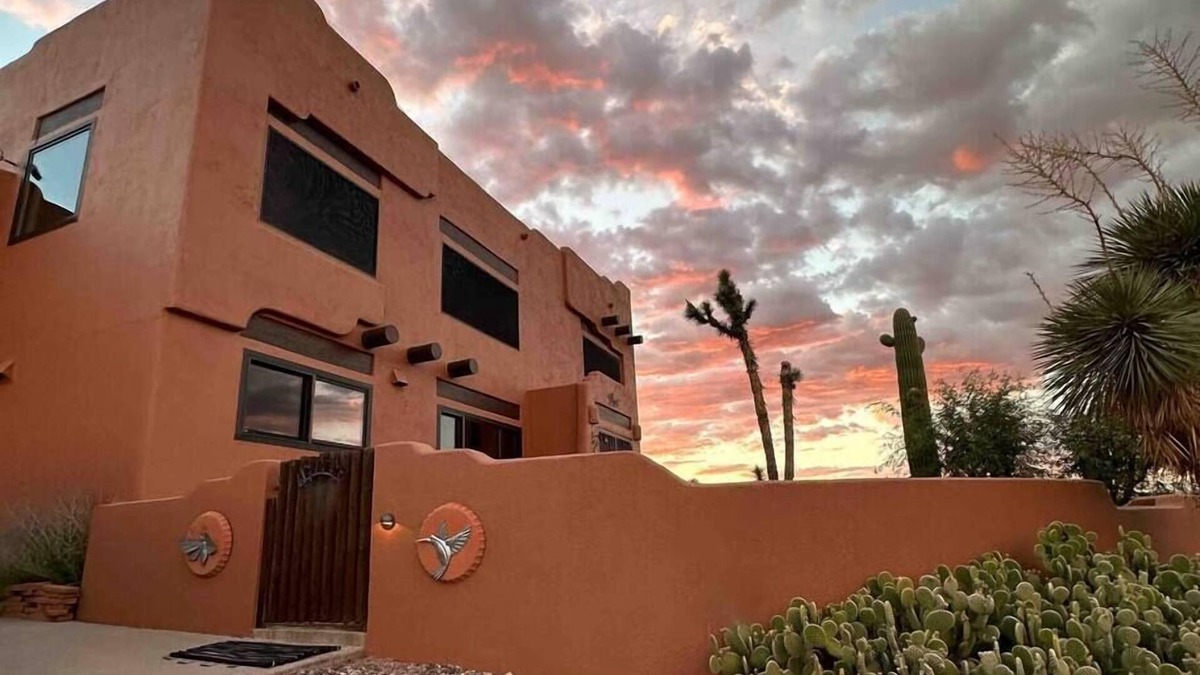 Clarkdale House | AZ Wildhorse Retreat Sedona 21mi, HotTub, Pergola, Firetable