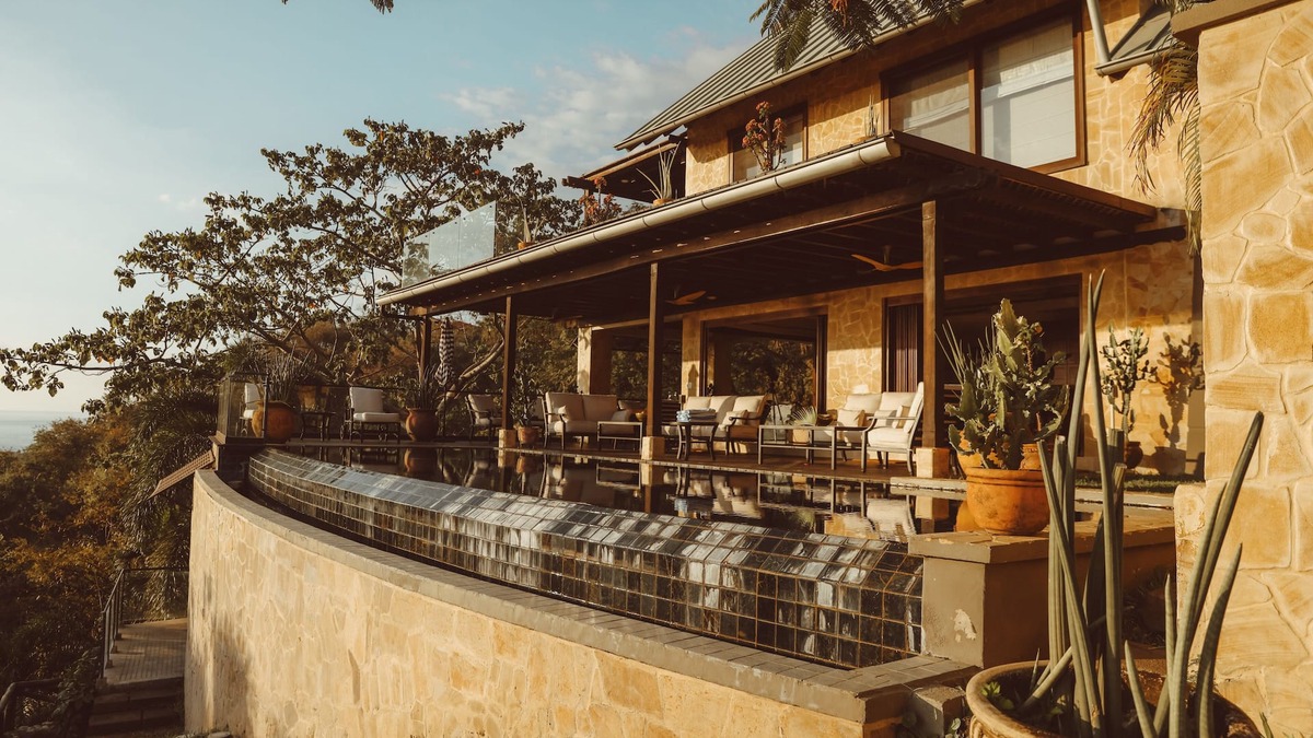 Garza House | Azafran Gardens - Amazing sunrises and sunsets with ocean and mountain views