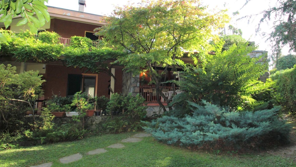 Porto Valtravaglia House | Azalea by Interhome