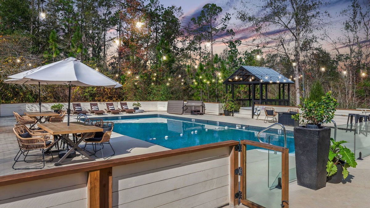 Cantonment House | Azalea Pines | Secluded Retreat + Pool!