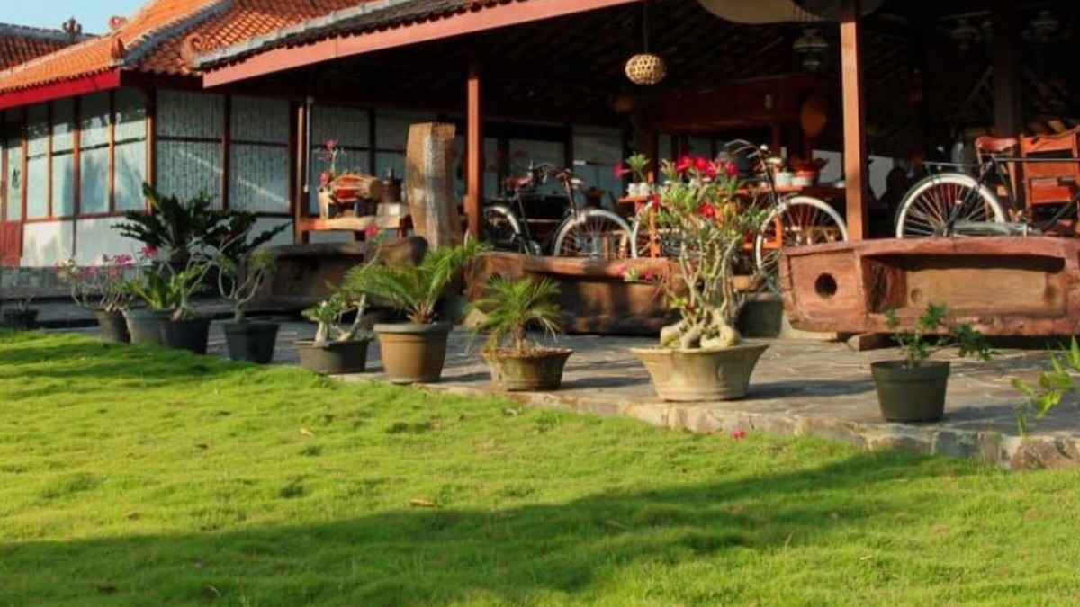 Lebak Bed & Breakfast | Azana Green Resort Pracimantoro