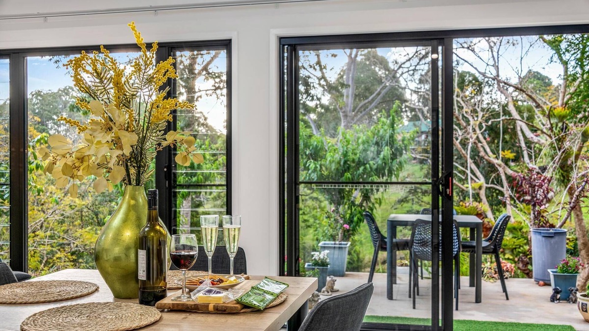 Montville Cottage | Azelea Cottage - Stunning One Bedroom Accessible Cottage, Minutes from Montville Village