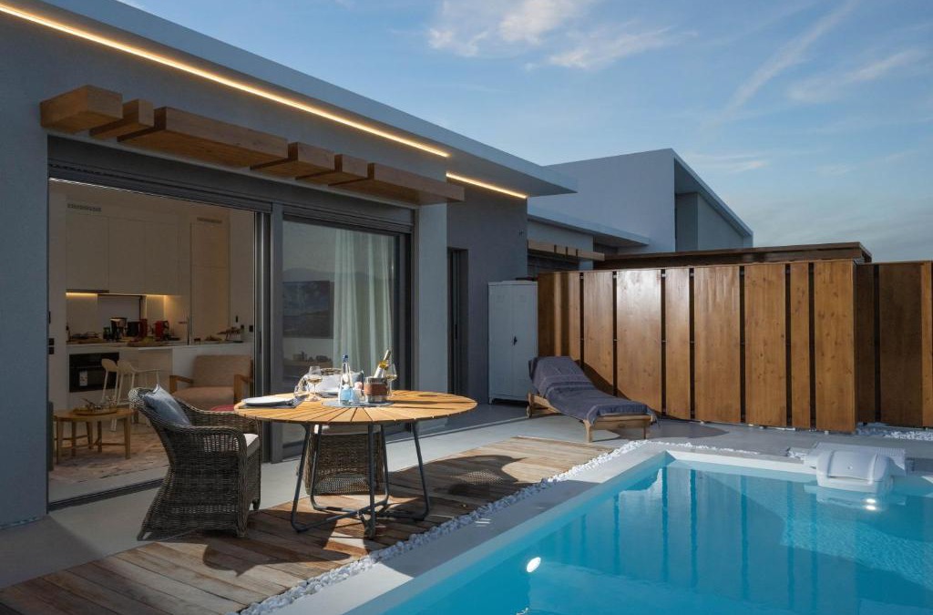 Nafplio Villa | AZIZA luxury suite