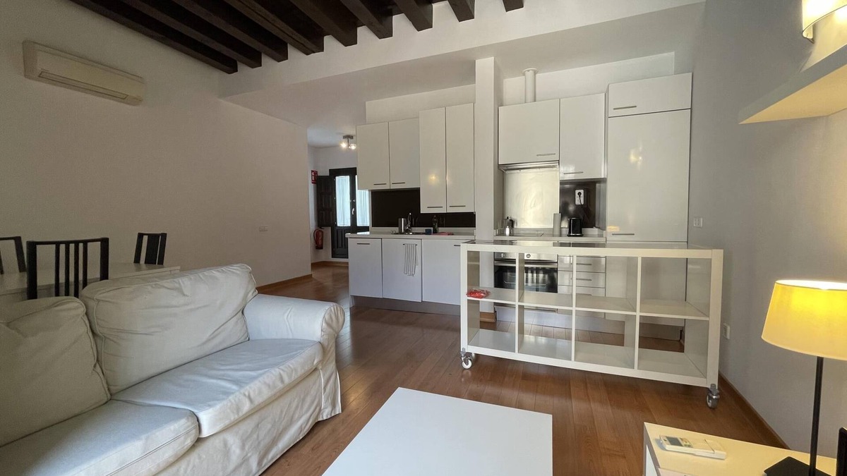 Toledo City Center Apartment | Azkar - Toledo Center with Swimming Pool