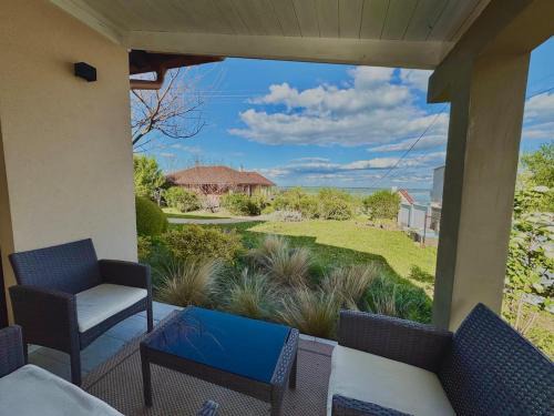 Balatonalmadi Apartment | Azur Villa 3 - Panoramic Escape