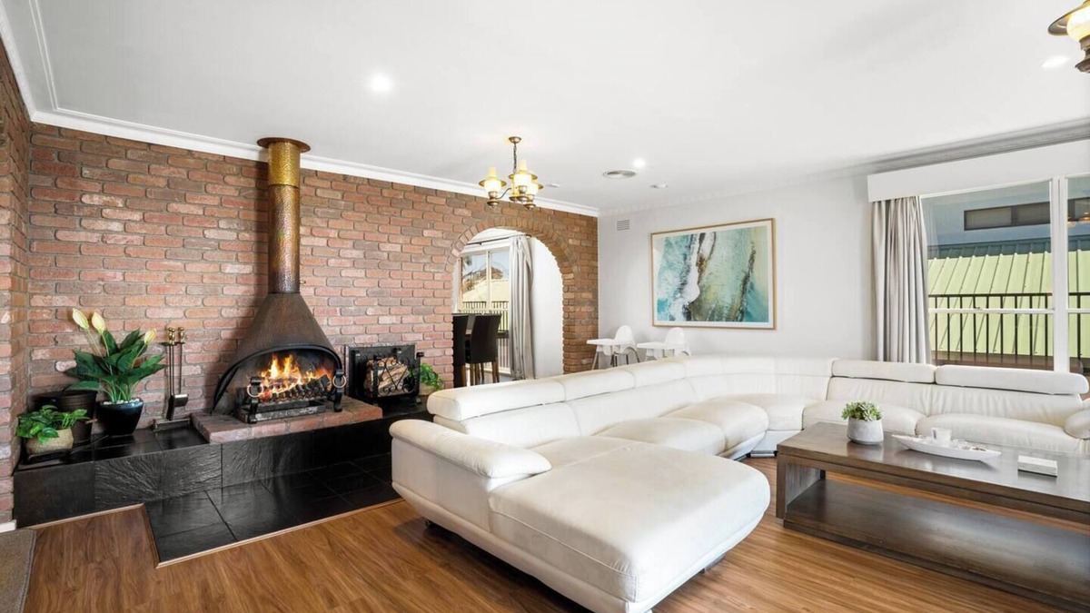 Clifton Springs House | Azure Majesty Cliftons Grand Waterfront Haven