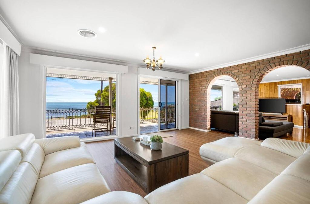 Clifton Springs House | Azure Majesty - Clifton's Grand Waterfront Haven