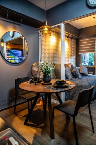 Don Bosco House | Azure Urban Resort Staycation by Solace Peak 3 1Bedroom with PS4