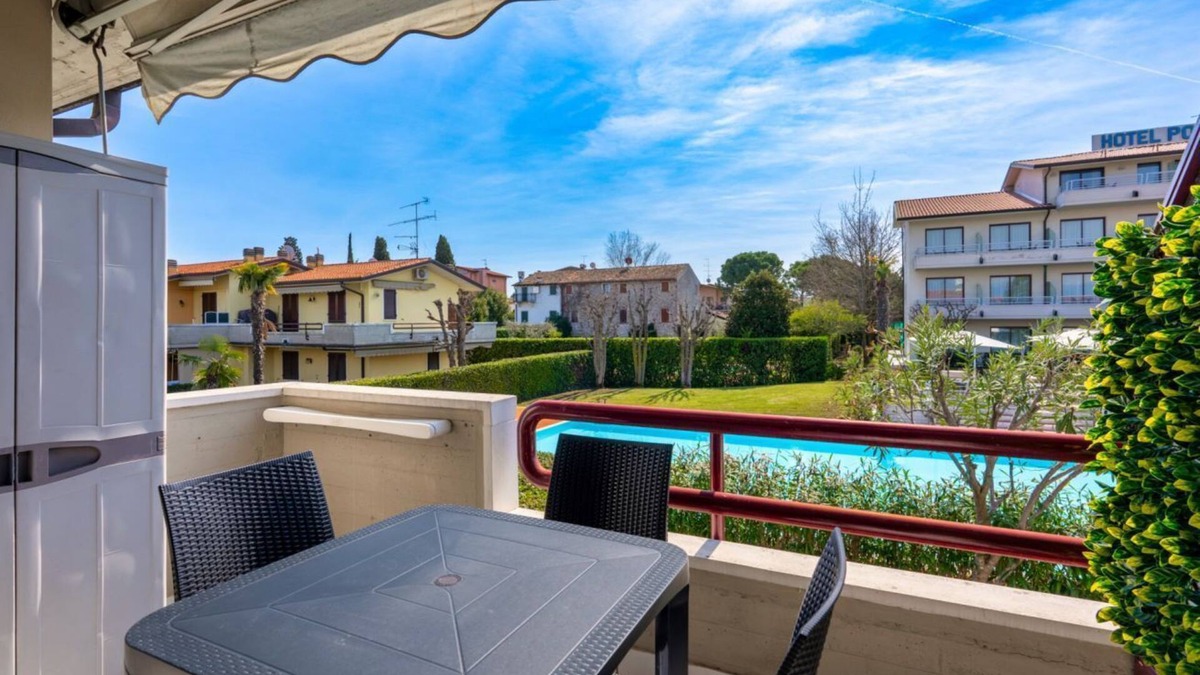 Colombare House | Azzurra Suite - studio apartment with WiFi pool and air conditioning