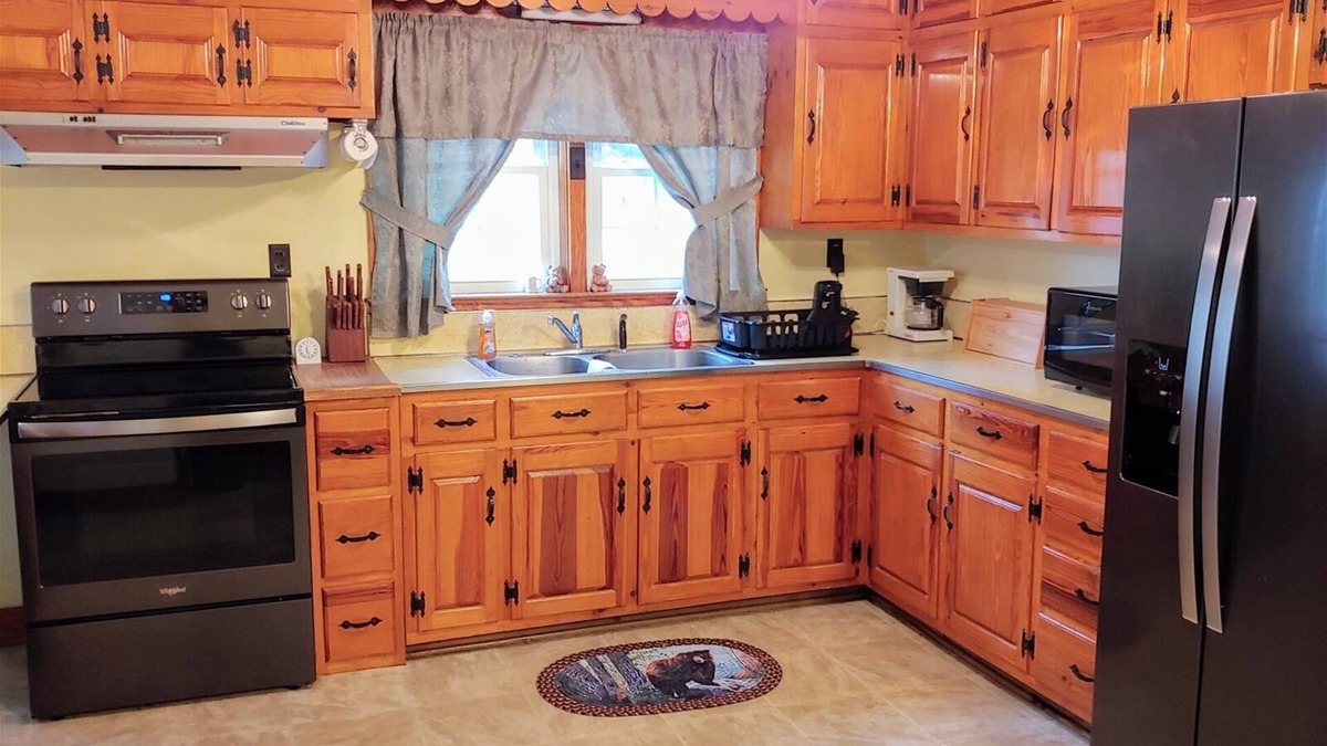 Luray House | B & A Lake Cottage | 0 Bed, 2 Bath