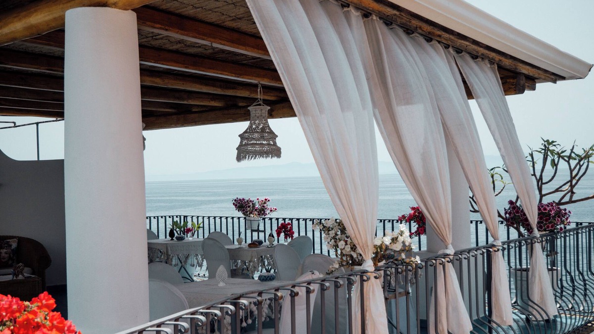 Lipari Bed & Breakfast | B&B ALTA MAREA LIPARI
