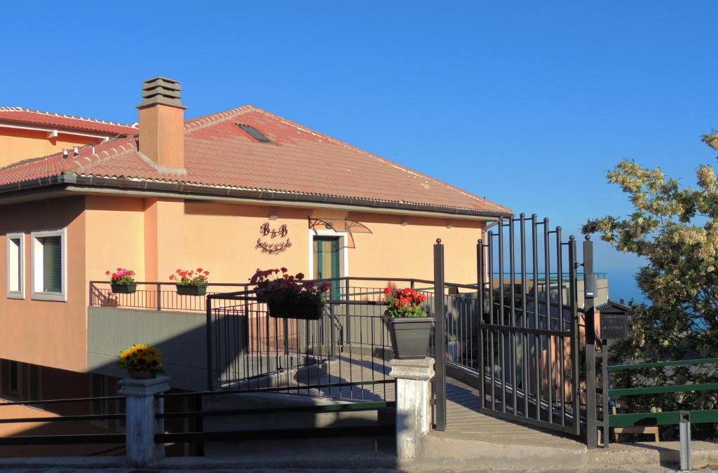 Monte Sant'Angelo Bed & Breakfast | B&B Angela