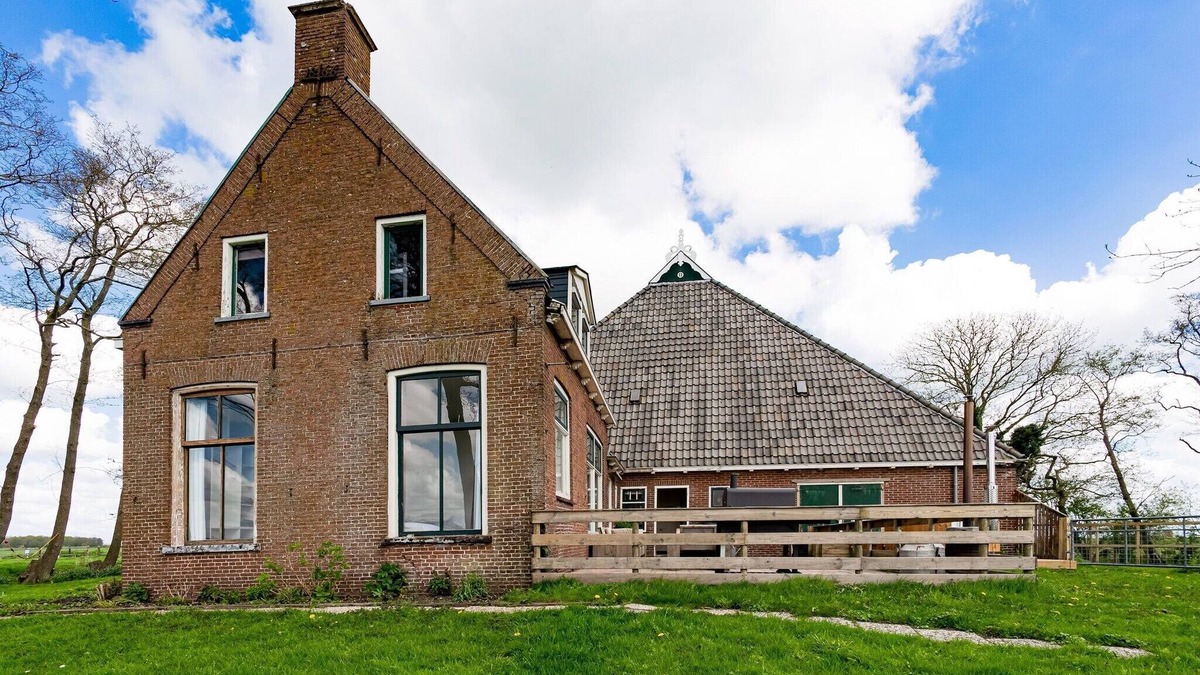 Suwald House | B&B farm Grutsk in Suwald with its harbor