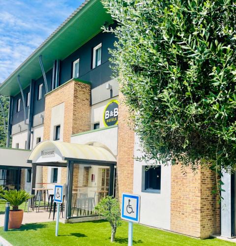 Gemenos Hotel | B&B HOTEL Aubagne Gémenos