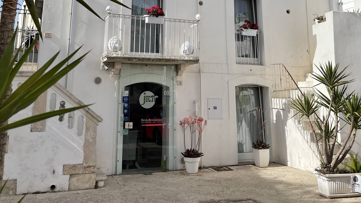 Gioia del Colle House | B&B JSuite