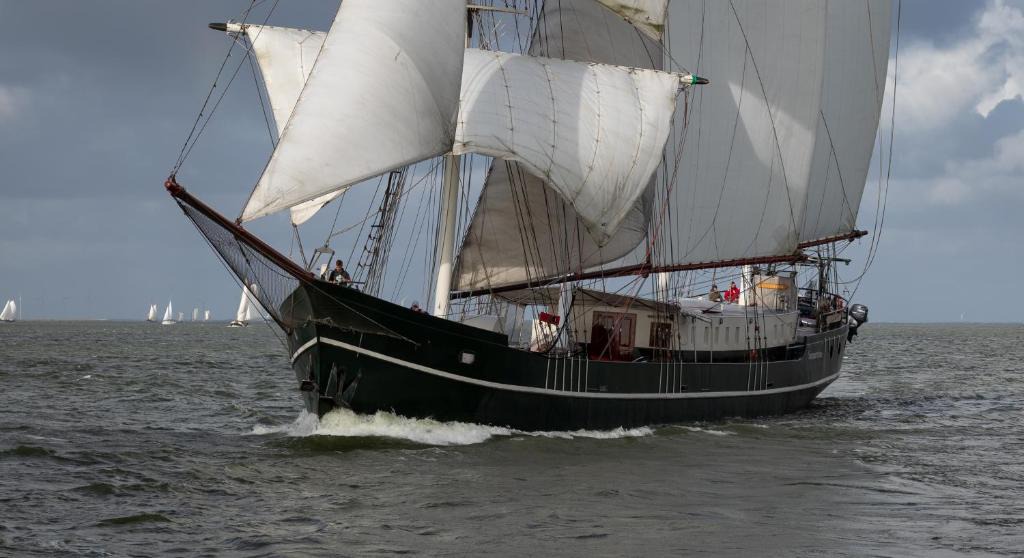 Municipality of Kampen Bed & Breakfast | B&B Sailing Ship Summertime