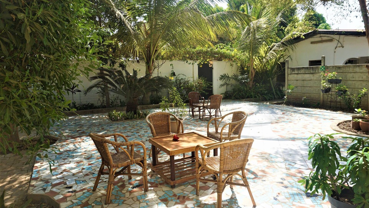 Serrekunda Bed & Breakfast | B&B Villa Calliandra