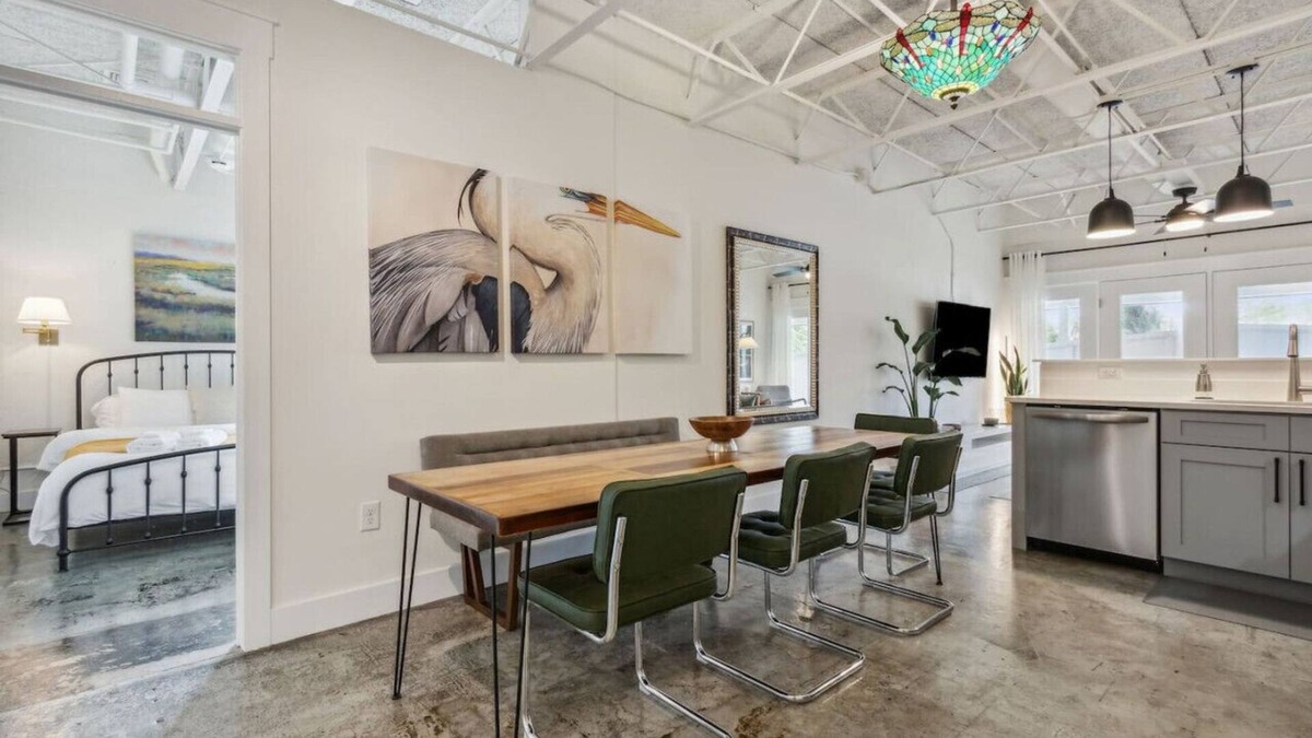 St. Marys Apartment | #B Loft Downtown! Huge 2-Bedroom