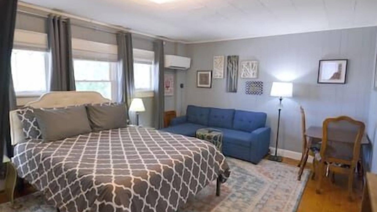 Bloomington Apartment | B-town Bridgeview