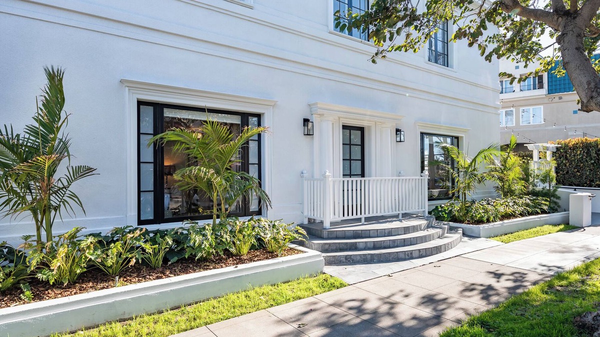 Coronado House | B5378 Coronado Crown Villas