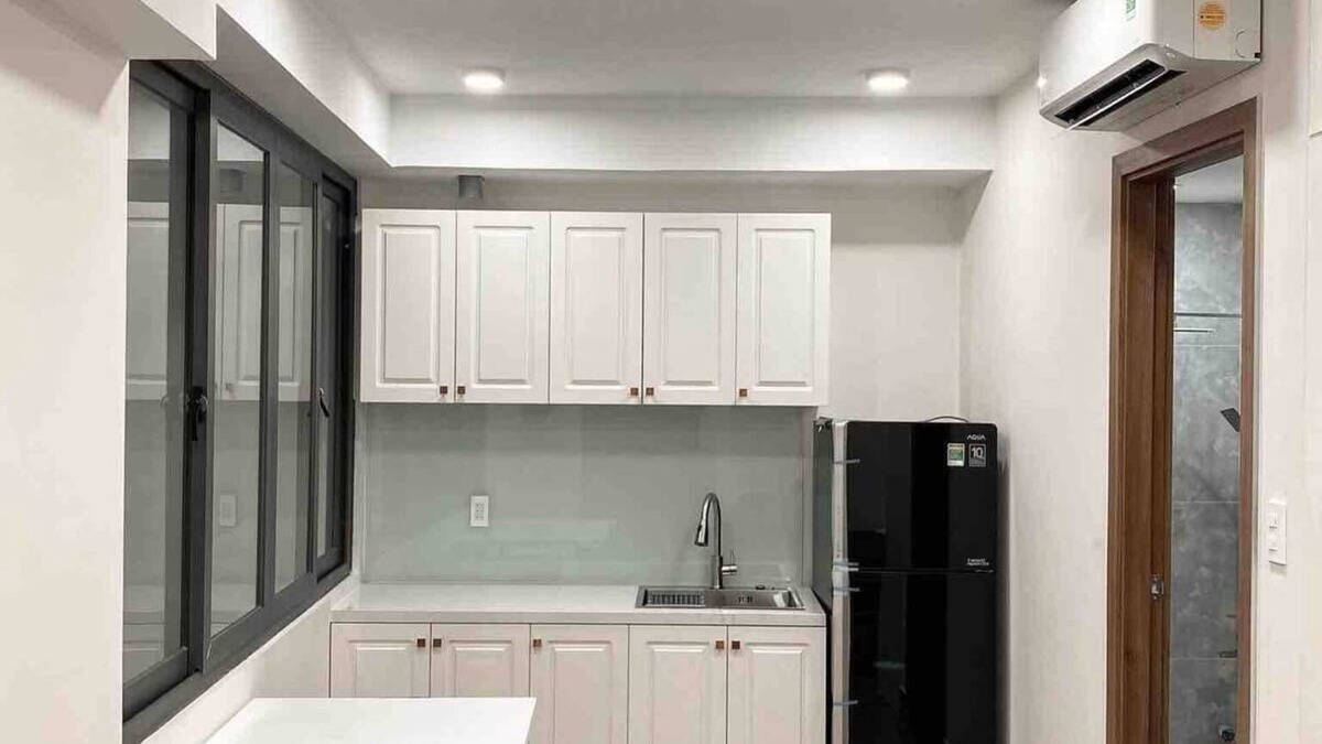 Tan Binh Apartment | B786/Studio 25m2/Big Window + Kitchen + Netflix