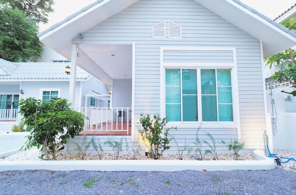 Khao Takiab House | Baan Casita With Private Seaside Cottage