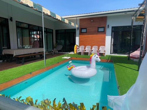 Rayong Villa | Baan ko Lek Pool villa