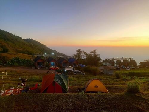 Phetchabun Hotel | Baan Phak Plaithang at Phu Thap Buek