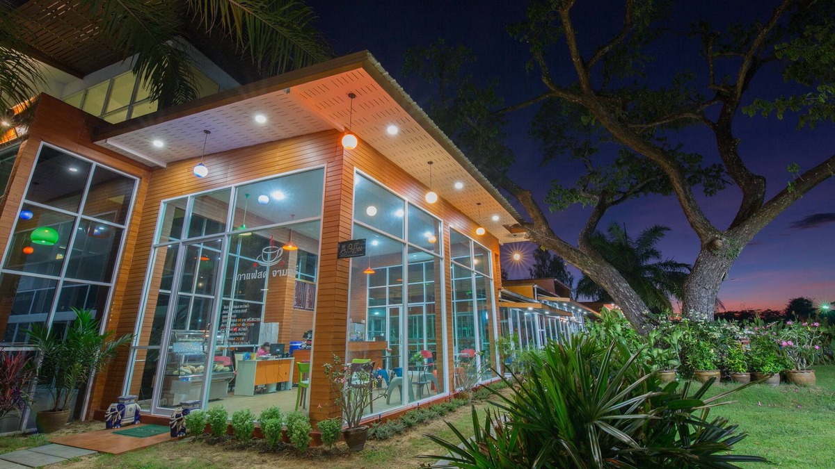 Warin Chamrap Hotel | Baan Suan Khunta Golf Resort