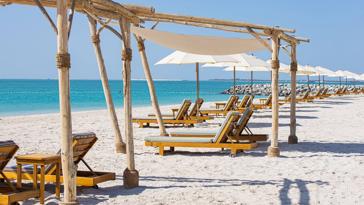Abu Dhabi Resort | Bab Al Nojoum Hudayriyat Camp