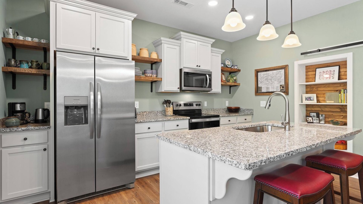 Sherwood Forest Cabin | Babbling Brook-New construction