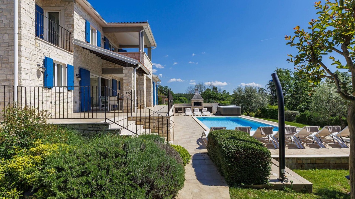 Strpacici House | Babudri by Interhome